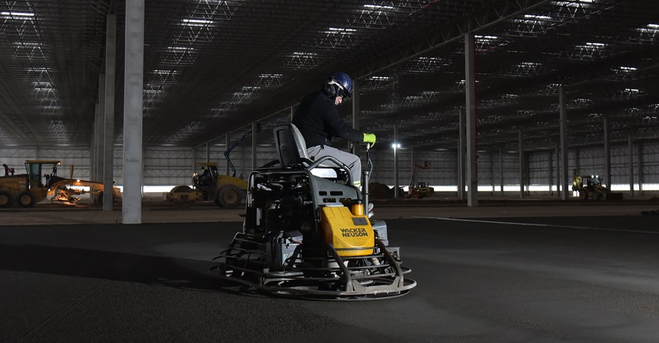 Single and Double Ride-On Trowels